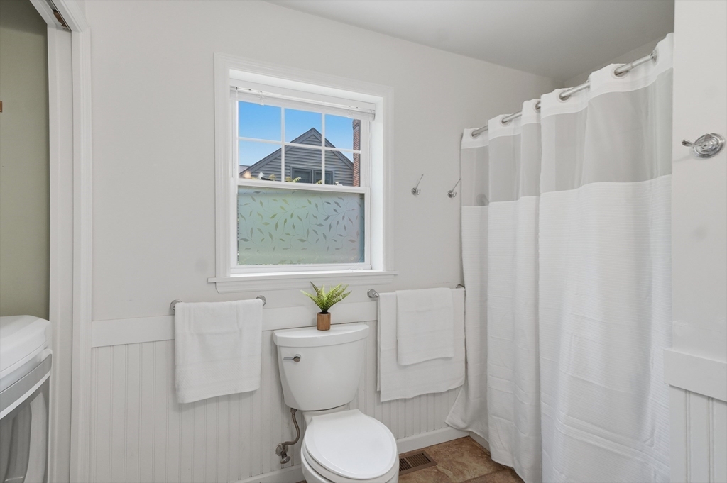 7 Riverside Street Danvers, MA 01923 - Photo 19 of 40