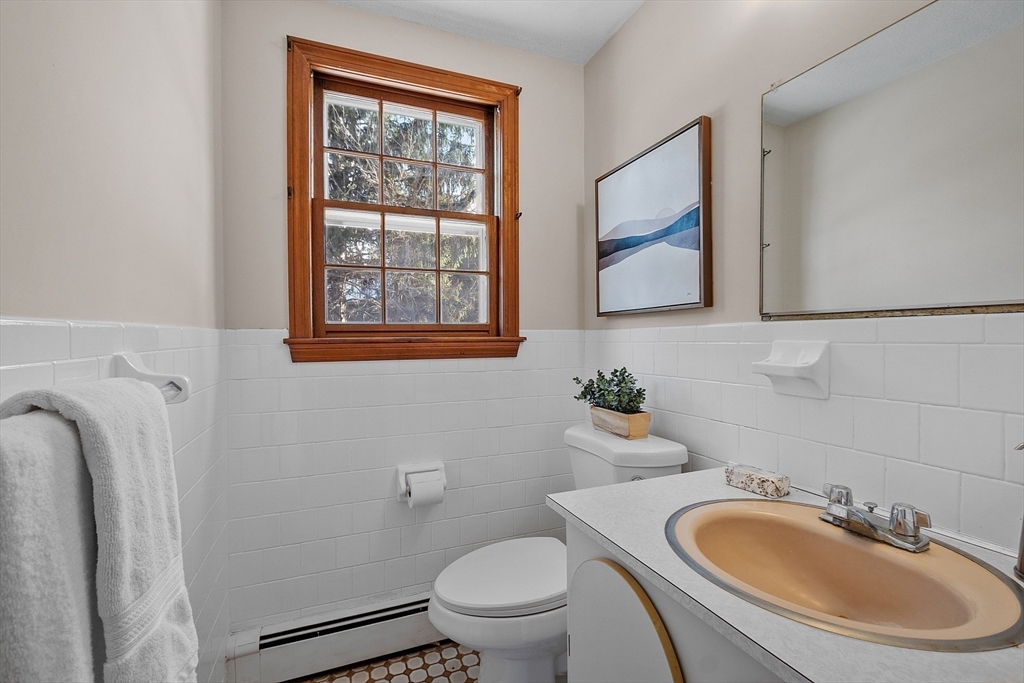 8 Heald Road Acton, MA 01720 - Photo 17 of 39 Gallery Image 17