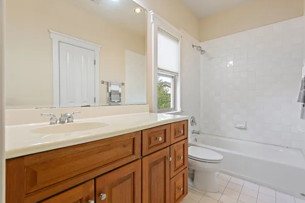 $5,200 | 2800 Waymaker Way, Unit 24, Austin, TX 78746