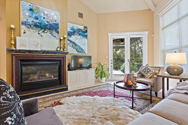 $5,200 | 2800 Waymaker Way, Unit 24, Austin, TX 78746