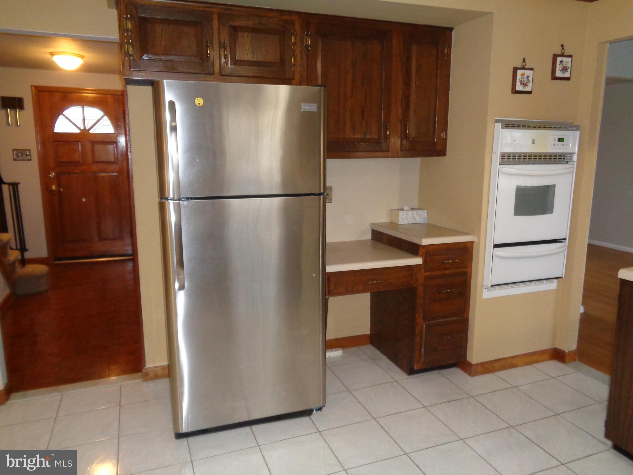 101 Shenandoah Road Cinnaminson, NJ 08077 - Photo 6 of 27 plenty of cabinetspace and countertops