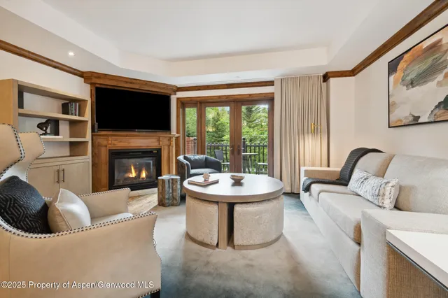 $240,000 | 415 East Dean St Unit 21 Week 10, Aspen, CO 81611