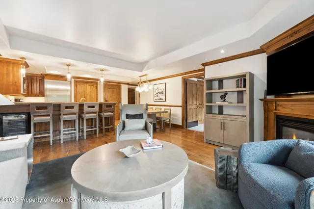 $240,000 | 415 East Dean St Unit 21 Week 10, Aspen, CO 81611