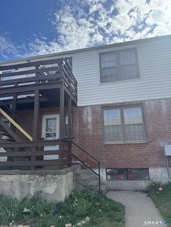 $130,000 | 31 Nob Hill Circle, Unit A, Bridgeport, CT 06610