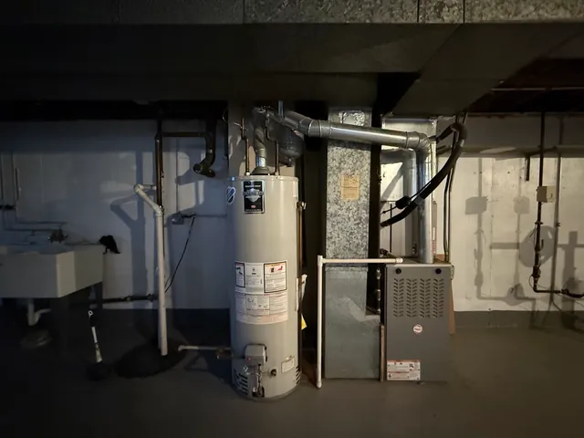 a view of yard with tree