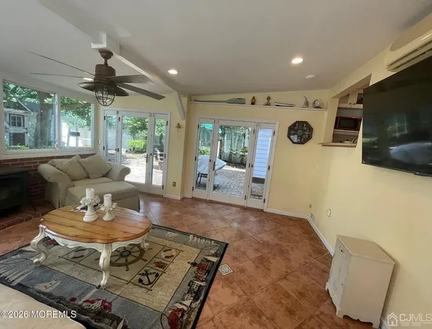 $3,950 | 90 Minnesink Road, Manasquan, NJ 08736