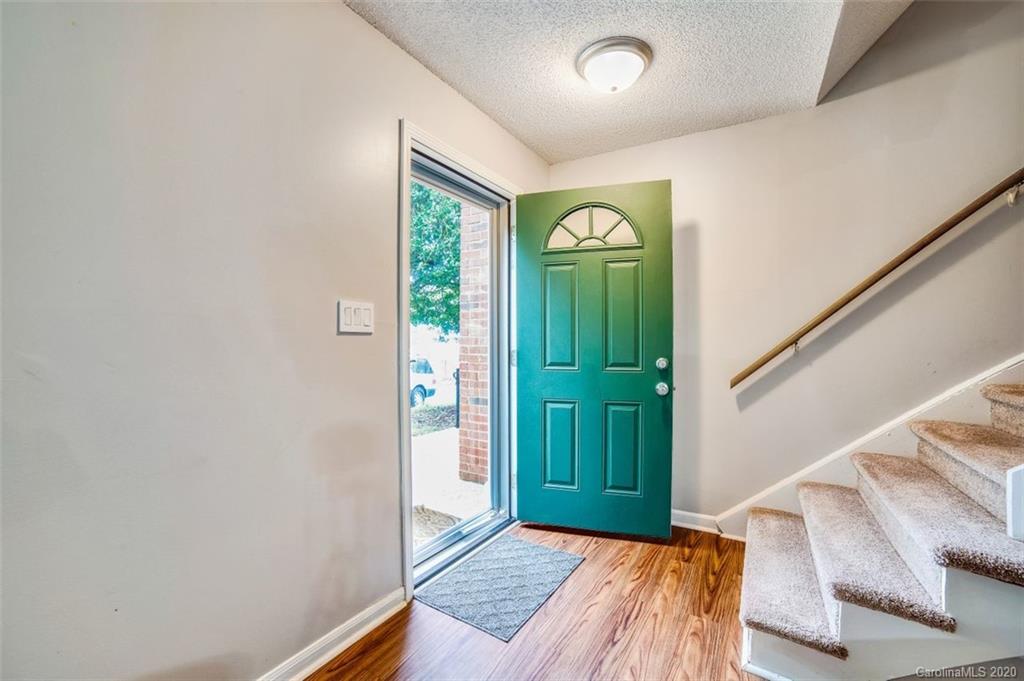 8808 Hunter Ridge Drive Charlotte, NC 28226 - Photo 5 of 24