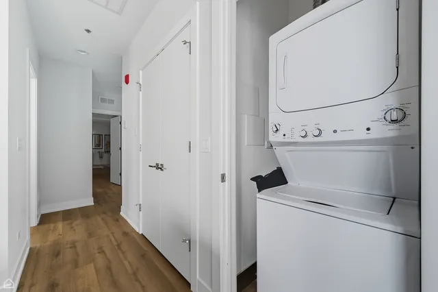 $3,100 | 2354 North Washtenaw Avenue, Unit 502, Chicago, IL 60647