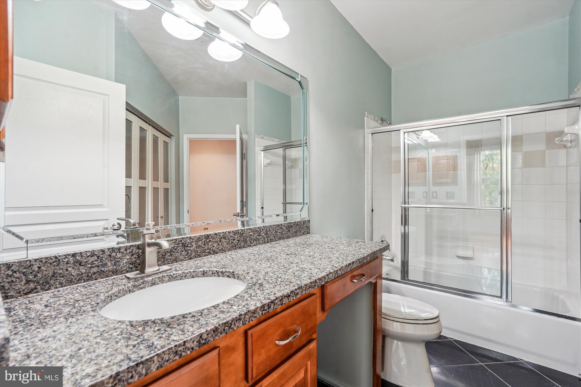 12000 Market Street, Unit 174 Reston, VA 20190 - Photo 10 of 34 second full bath