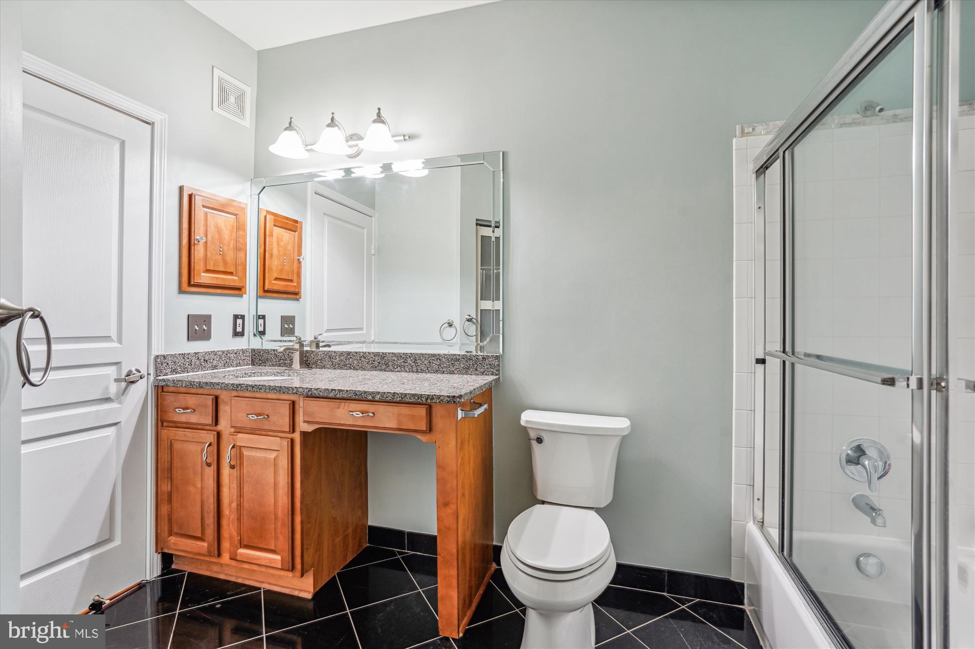 12000 Market Street, Unit 174 Reston, VA 20190 - Photo 11 of 34 second full bath