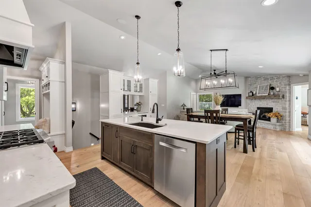 $999,900 | 2326 Pristine Lane, Suamico, WI 54313