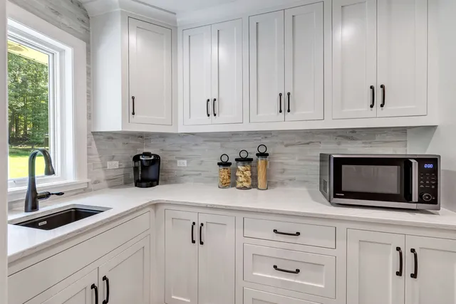 $999,900 | 2326 Pristine Lane, Suamico, WI 54313