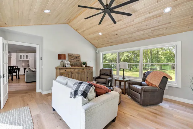 $999,900 | 2326 Pristine Lane, Suamico, WI 54313