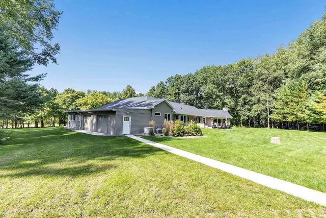 $999,900 | 2326 Pristine Lane, Suamico, WI 54313