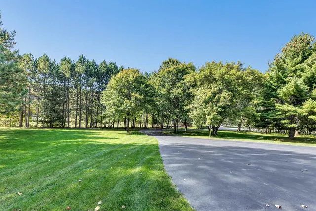 $999,900 | 2326 Pristine Lane, Suamico, WI 54313