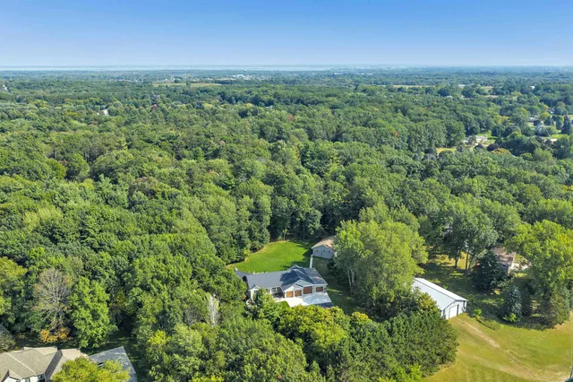 $999,900 | 2326 Pristine Lane, Suamico, WI 54313