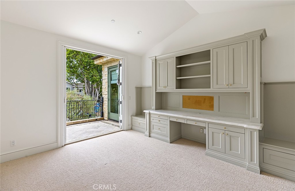 307 Pirate Road Newport Beach, CA 92663 - Photo 21 of 29 a workspace with furniture and window