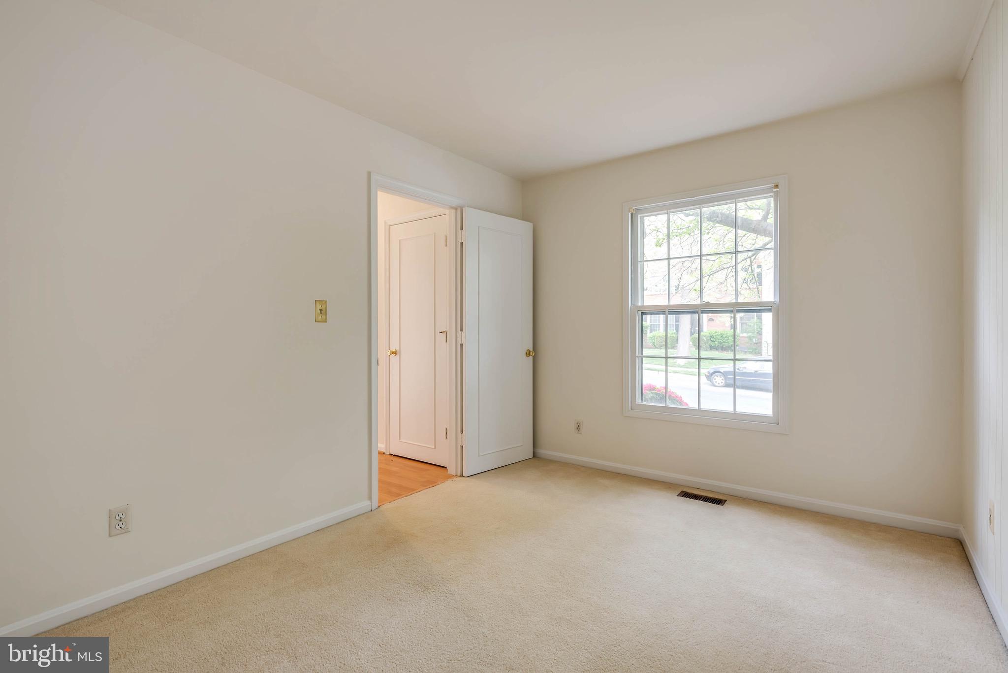 8427 Willow Forge Road Springfield, VA 22152 - Photo 10 of 36 Gallery Image 10