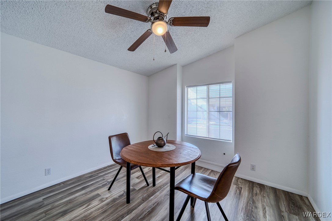 2066 East El Rodeo Road, Unit 56 Fort Mohave, AZ 86426 - Photo 3 of 27 Dining Area