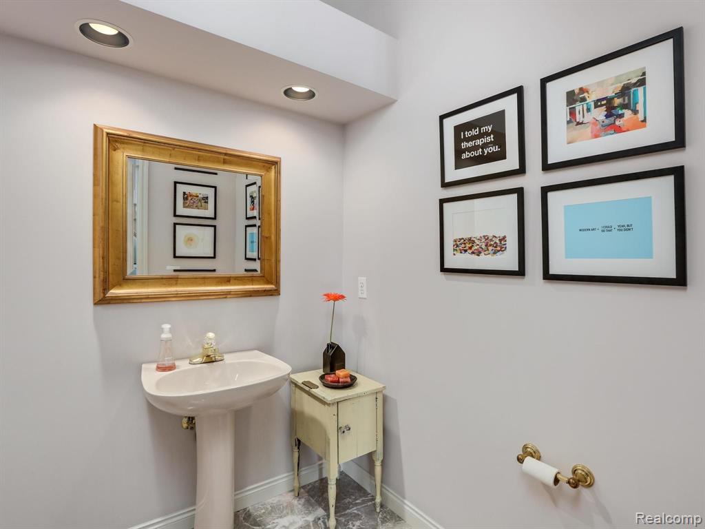 3632 Aynsley Drive Rochester Hills, MI 48306 - Photo 23 of 49