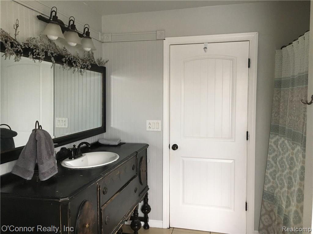5819 Rattle Run Road St. Clair, MI 48079 - Photo 12 of 23 6.JPG
