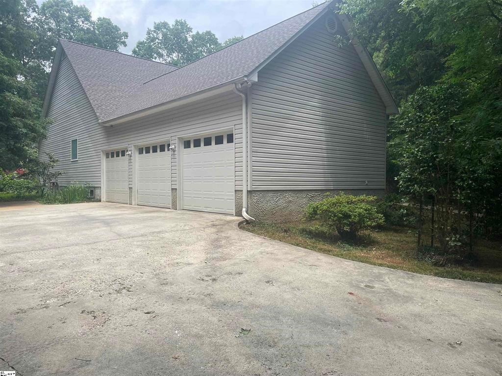 1298 Moorehead Place Pendleton, SC 29670 - Photo 3 of 49 Gallery Image 3