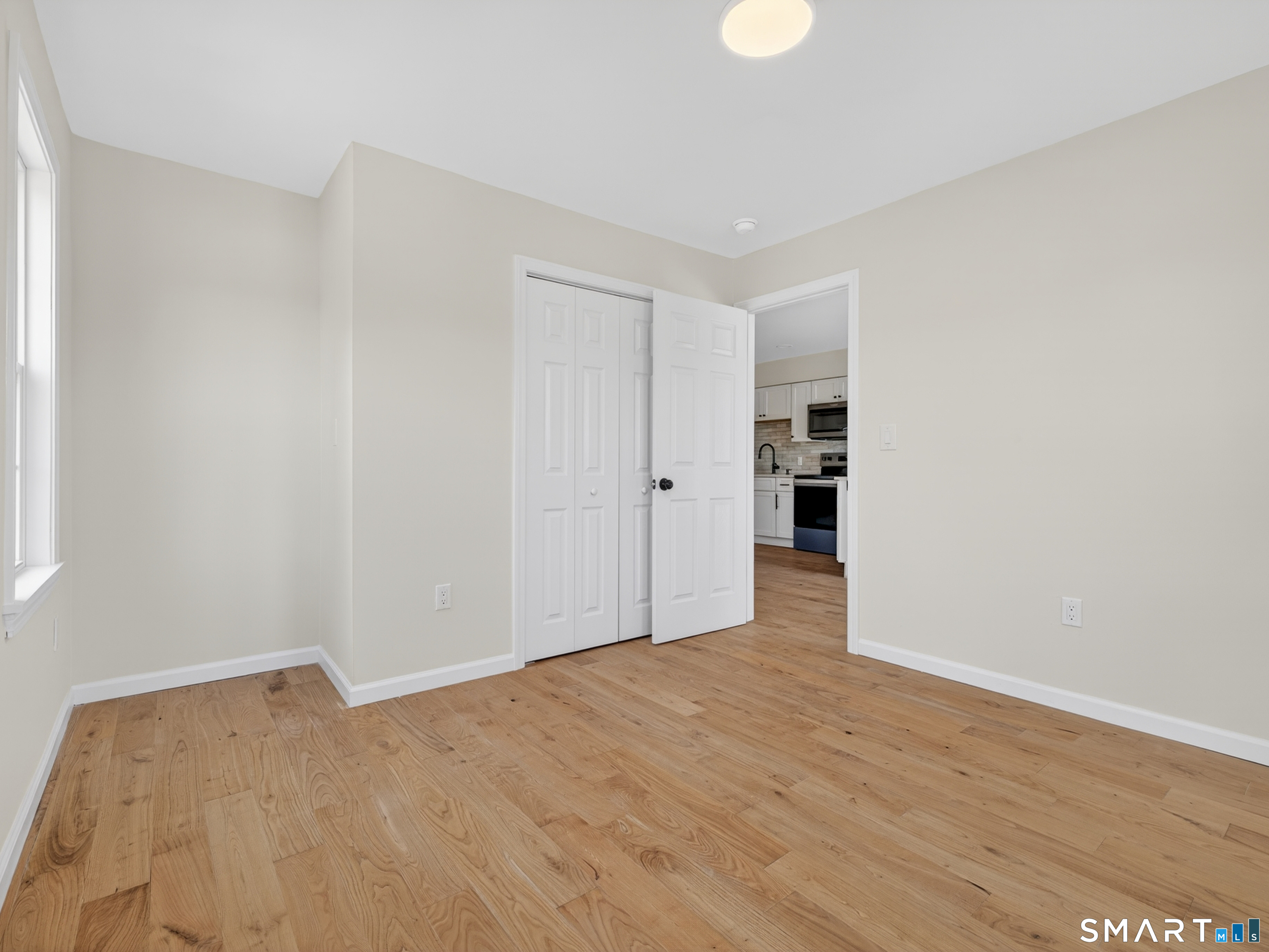 205 Flanders Road East Lyme, CT 06357 - Photo 17 of 39 Gallery Image 17