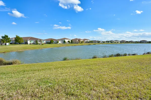 $630,000 | 7487 Northwest Deysbrook Lane, Port St. Lucie, FL 34987