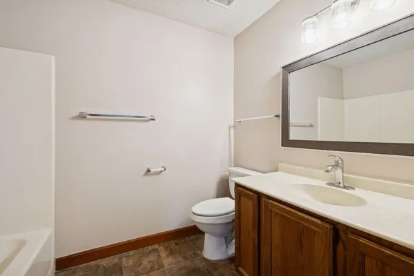 $159,900 | 2706 Brookdale Lane, Brooklyn Park, MN 55444