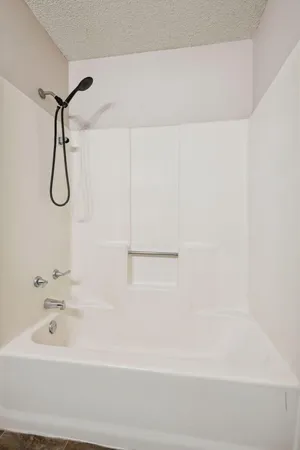 $159,900 | 2706 Brookdale Lane, Brooklyn Park, MN 55444