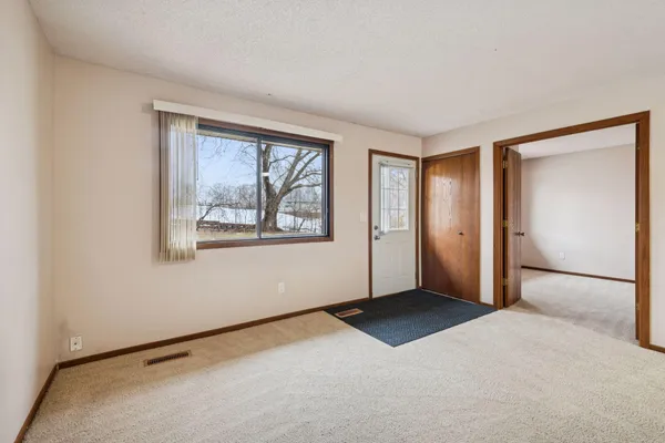 $149,900 | 2706 Brookdale Lane, Brooklyn Park, MN 55444