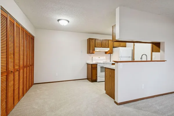 $149,900 | 2706 Brookdale Lane, Brooklyn Park, MN 55444