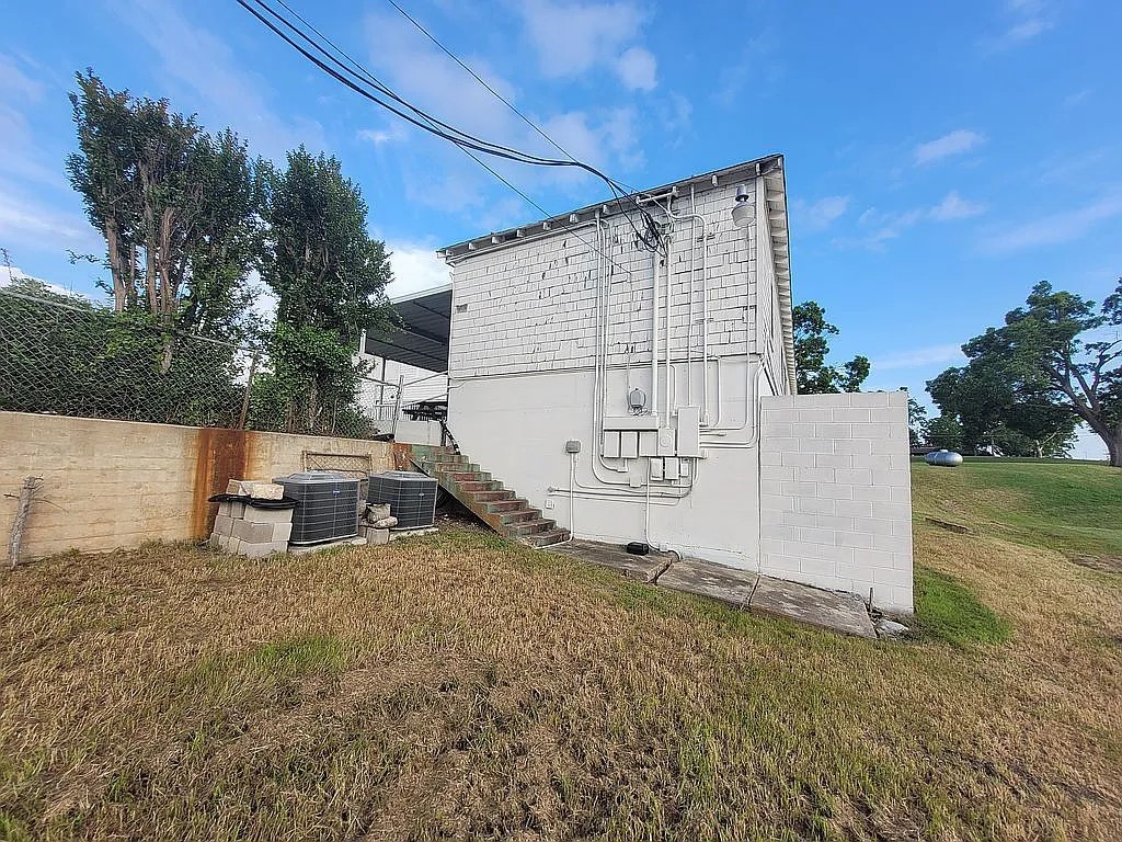 1102 Beech Street Taylor, TX 76574 - Photo 36 of 38 a view of a back yard