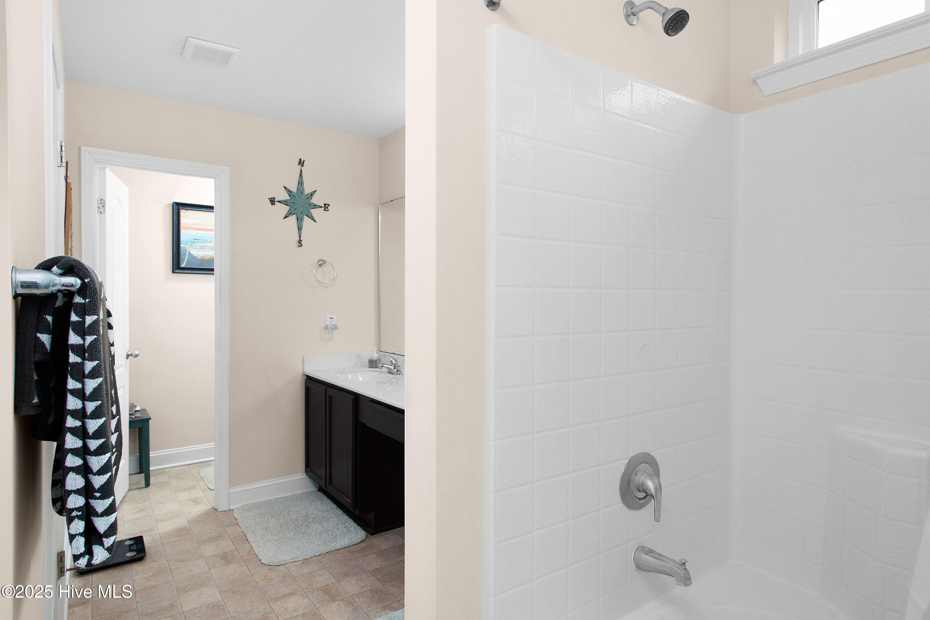 4763 Corena Drive New Bern, NC 28562 - Photo 12 of 25 Owners Bathroom