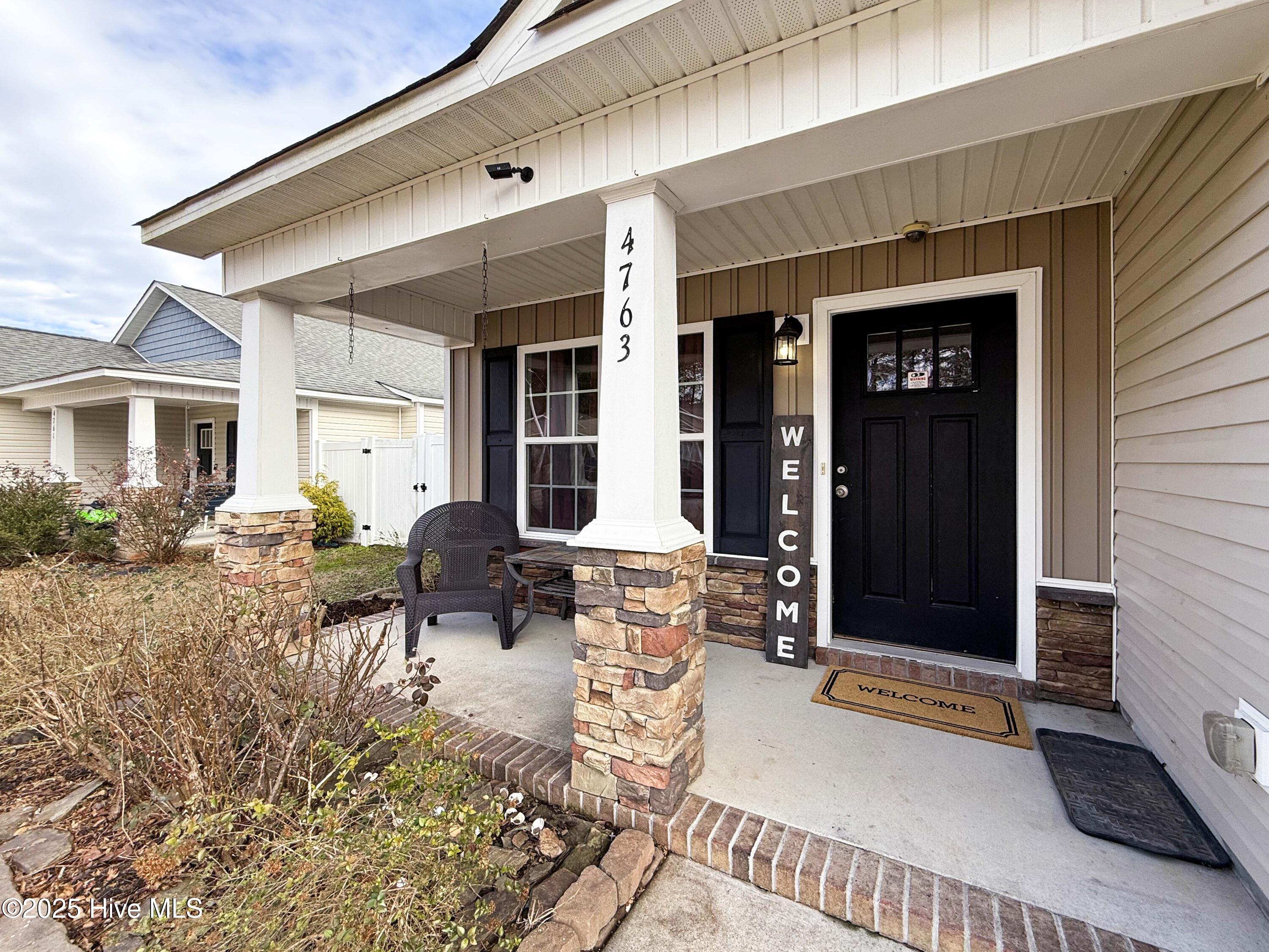 4763 Corena Drive New Bern, NC 28562 - Photo 6 of 25 Front