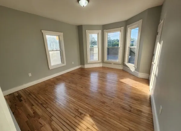 $2,700 | 91 East Ashland Street, Unit 1, Brockton, MA 02302