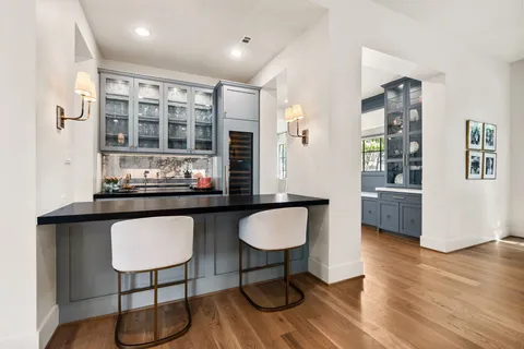 $3,550,000 | 6123 Valley Forge Drive, Houston, TX 77057