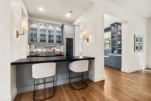 $3,550,000 | 6123 Valley Forge Drive, Houston, TX 77057