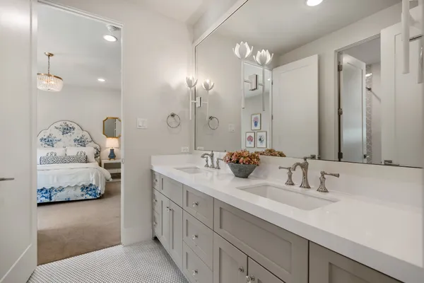 $3,550,000 | 6123 Valley Forge Drive, Houston, TX 77057