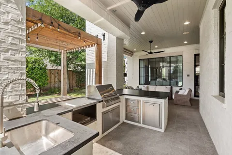 $3,550,000 | 6123 Valley Forge Drive, Houston, TX 77057