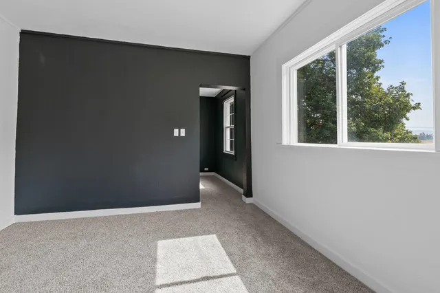 $275,000 | 242 South Broadway Street, Tekoa, WA 99033