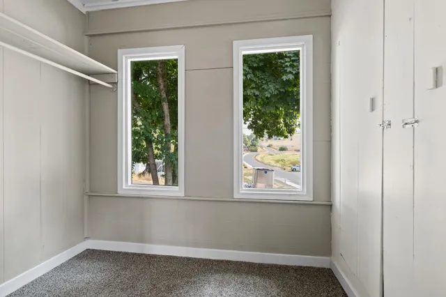 $275,000 | 242 South Broadway Street, Tekoa, WA 99033