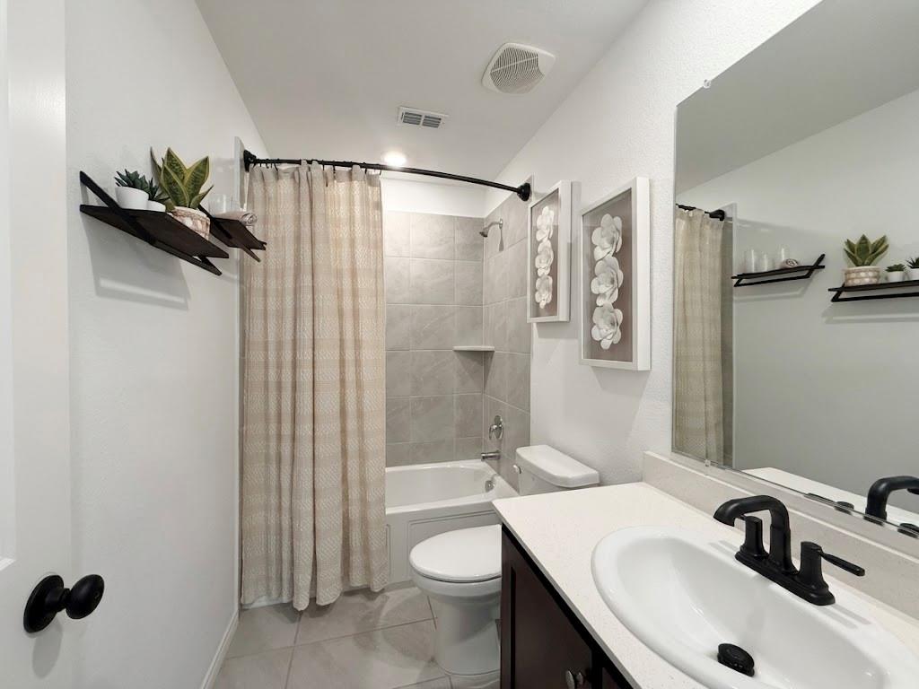 14033 Earlham Street Pilot Point, TX 76258 - Photo 20 of 39 NEW FINISHES