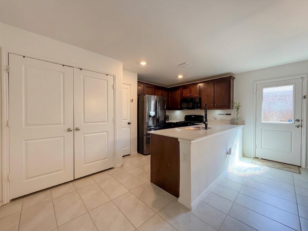 14033 Earlham Street Pilot Point, TX 76258 - Photo 25 of 39 LAUNDRY AREA
