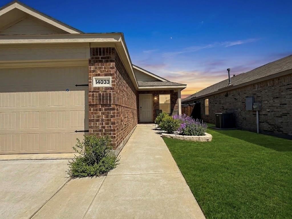 14033 Earlham Street Pilot Point, TX 76258 - Photo 35 of 39