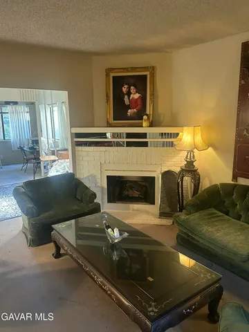 $480,000 | 15051 Sherman Way, Unit F, Van Nuys, CA 91405