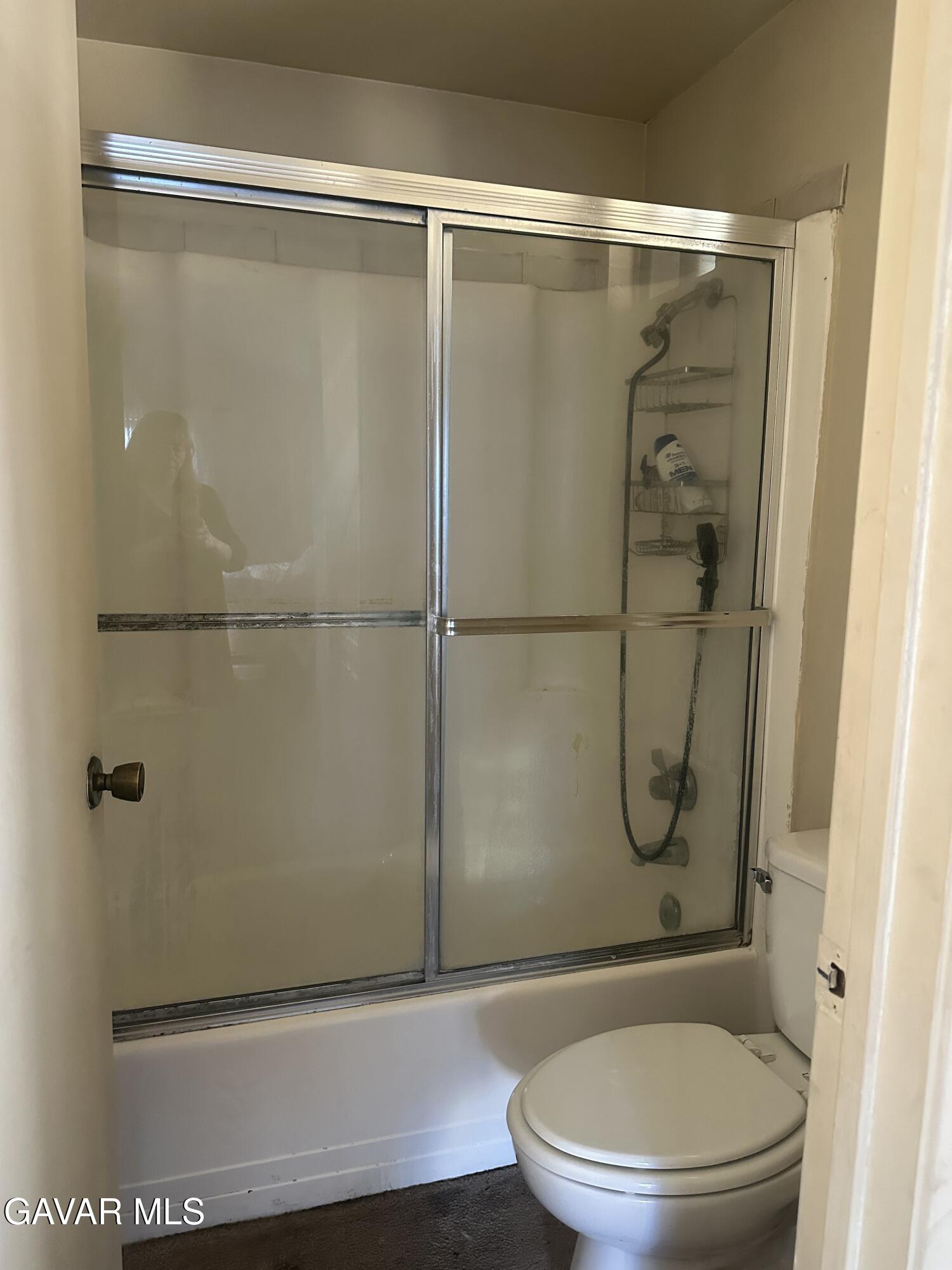 15051 Sherman Way, Unit F Van Nuys, CA 91405 - Photo 10 of 13 IMG_0575