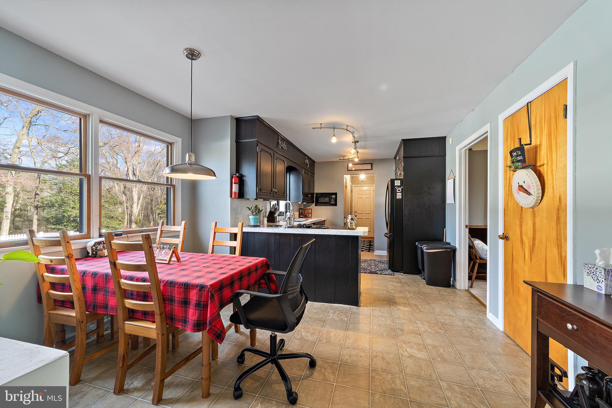 16 North Game Creek Road Carneys Point, NJ 08069 - Photo 8 of 40 Gallery Image 8