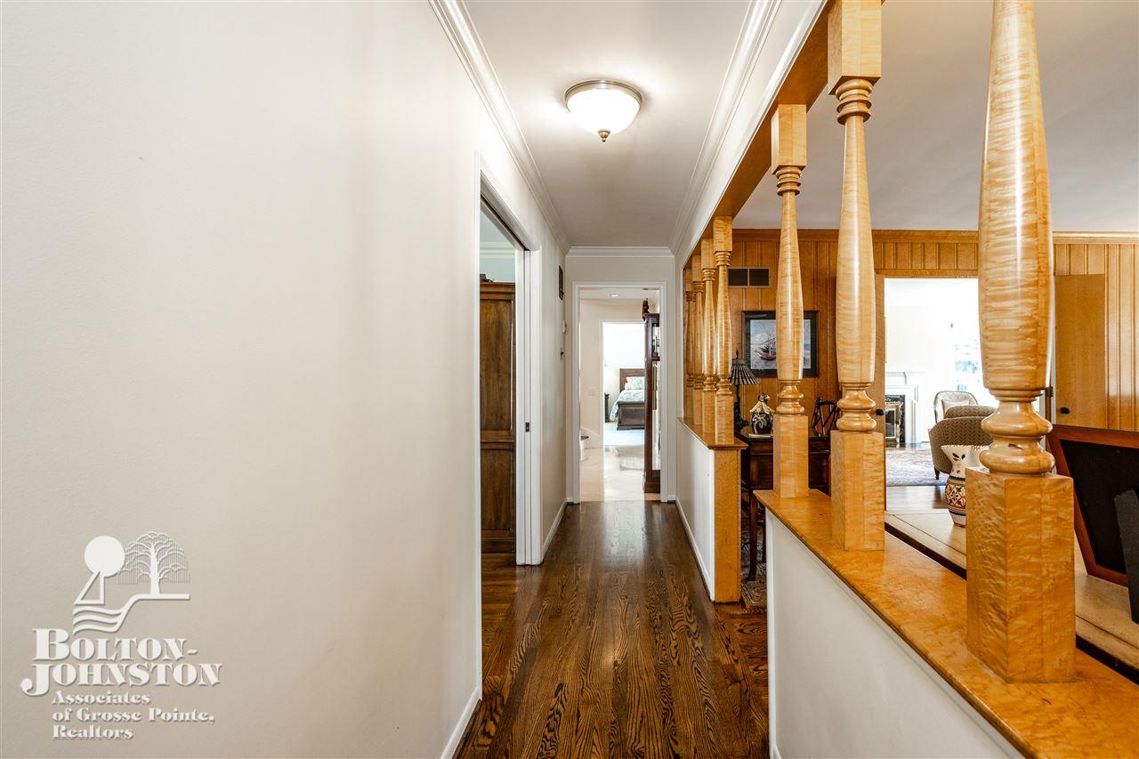 53 Stonehurst Road Grosse Pointe Shores, MI 48236 - Photo 14 of 71