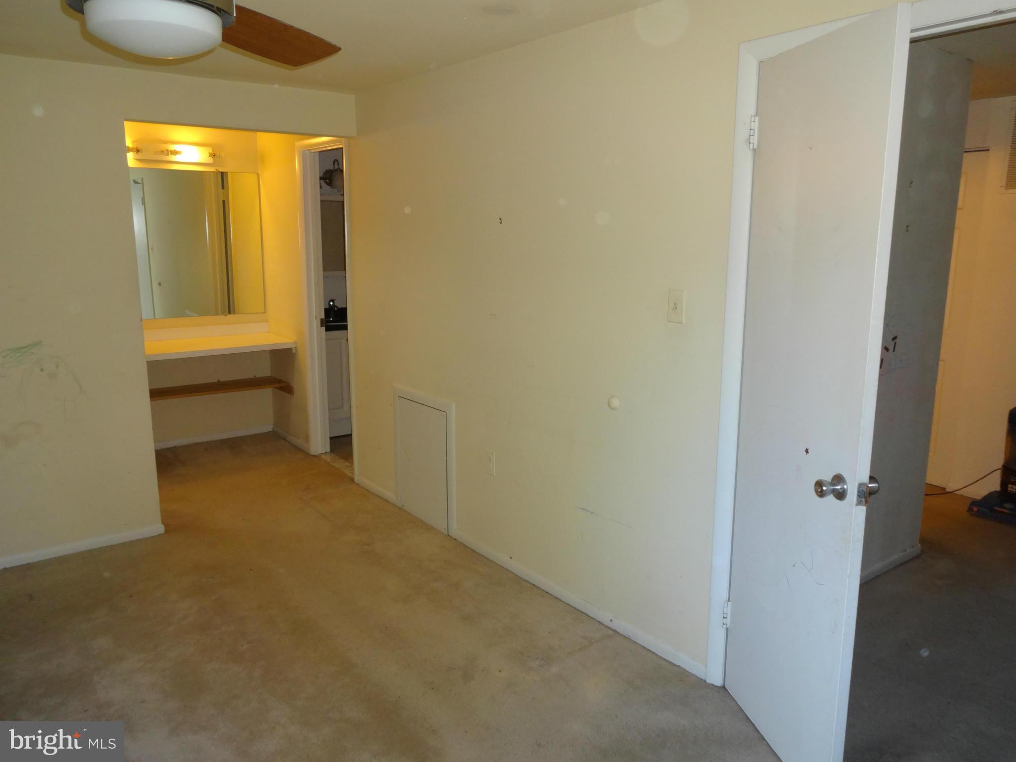8963 Centerway Road Gaithersburg, MD 20879 - Photo 11 of 25 Bedroom (Master)